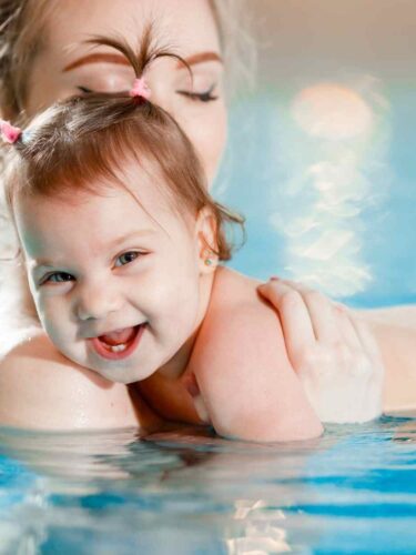 What to Expect from Baby Swim Lessons – Are They Worth it?